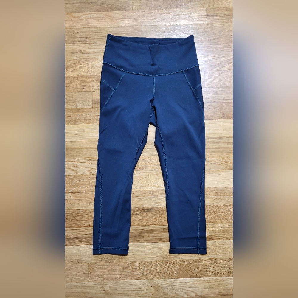 Teal Athleta cropped leggings